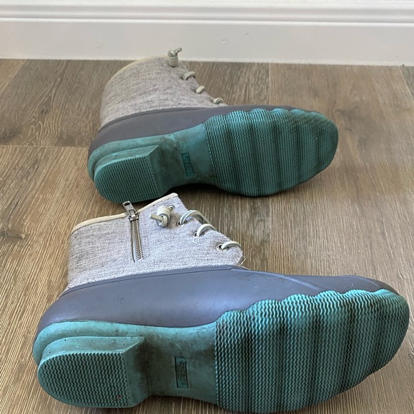 Sperry Gray and Green Duck Boots - Picture 9 of 11